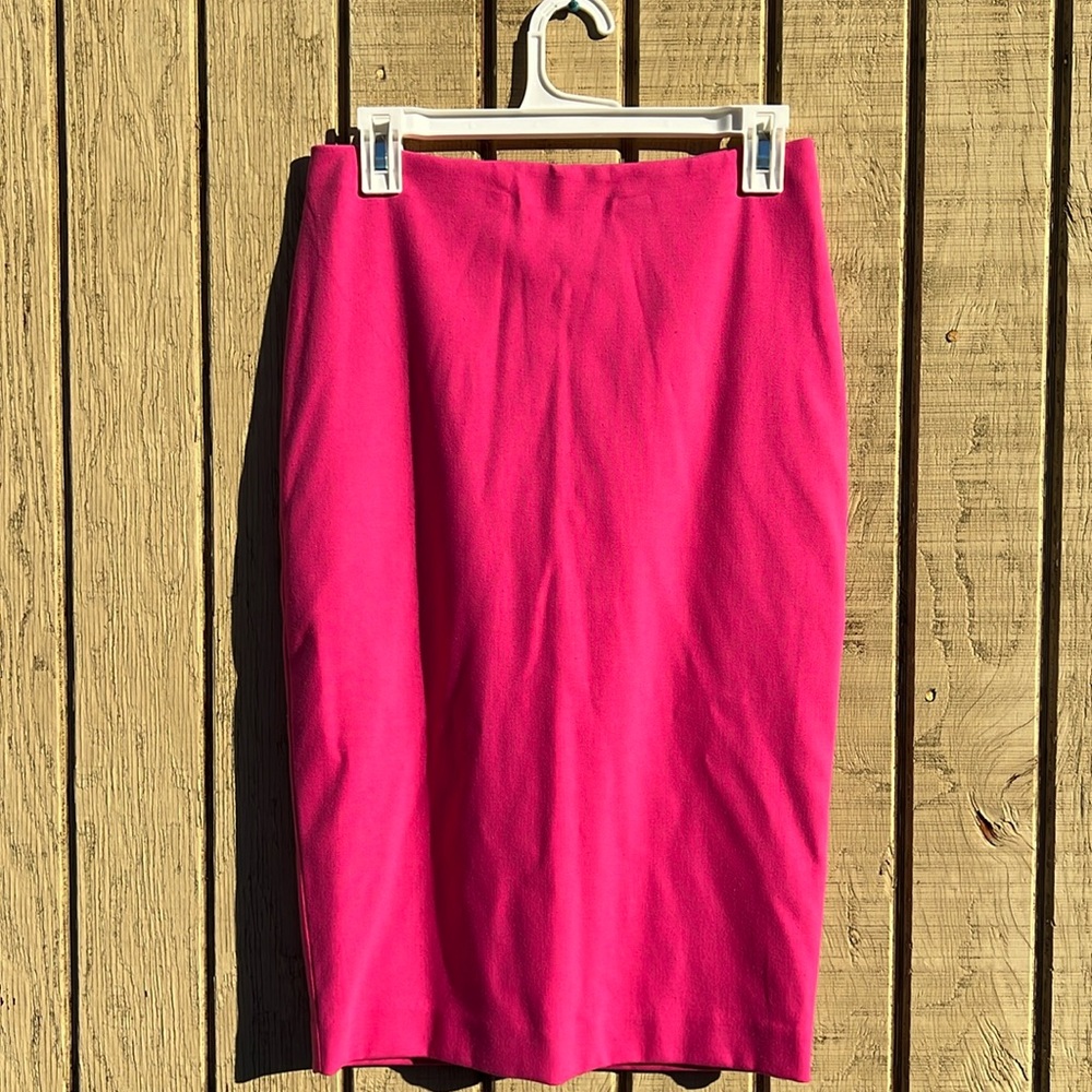 Beautiful express pink pencill skirt with tag